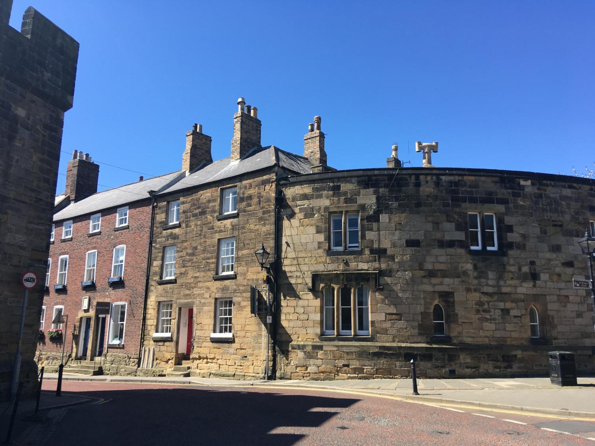 Lionsgate View - Luxury Apartment Opposite Alnwick Castle Экстерьер фото